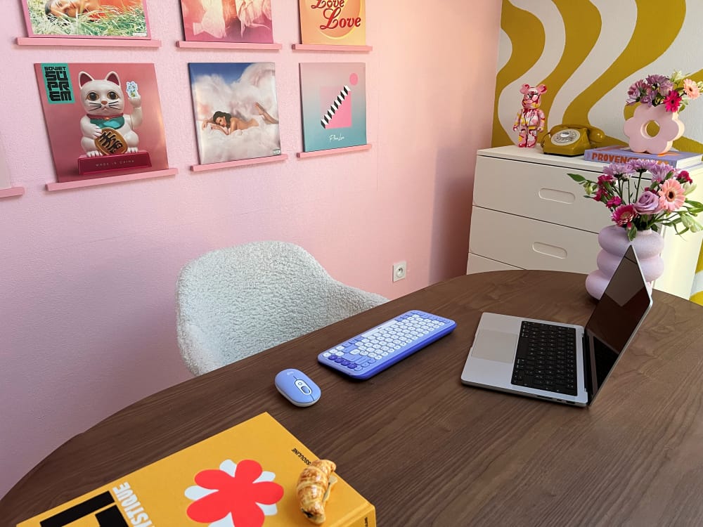 Spring Refresh: 4 Ways to Style Your Desk For Spring