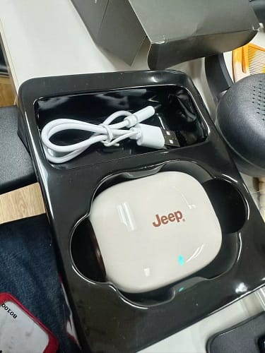 Click to view full screen Jeep EW133 Wireless Earbuds photo review