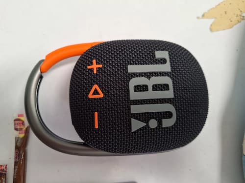 Click to view full screen JBL Clip 4 — Ultra‑Portable Waterproof Bluetooth Speaker (IP67) photo review