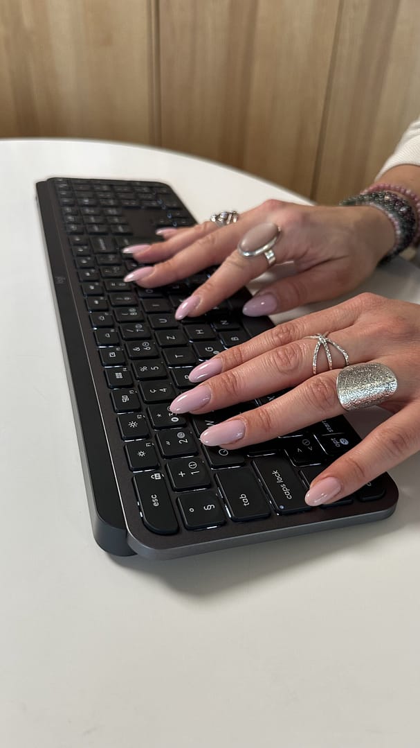 Nail the Keys: Our Human Computer Interface Scientist on the Research Behind Typing with Long Nails